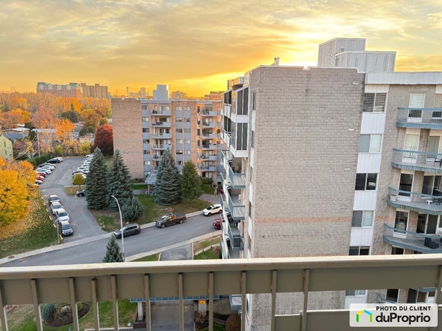 $399,900 - Condominium for sale in Chomedey — photo 1
