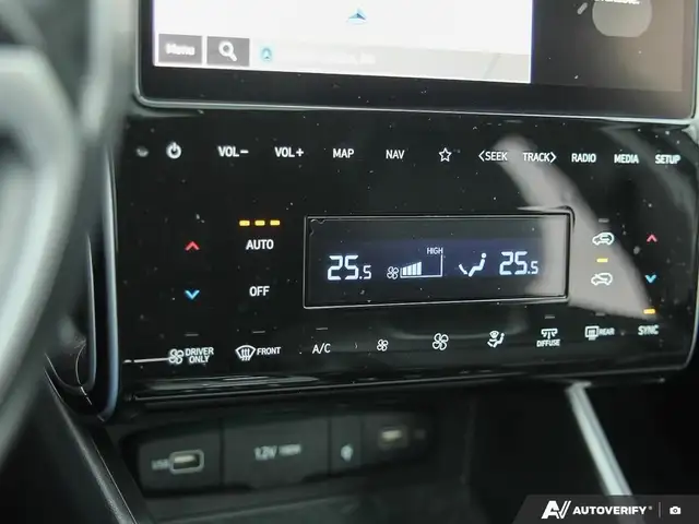 2022 Hyundai Tucson Hybrid Ultimate great first car |leather... in Cars & Trucks in London - Image 20