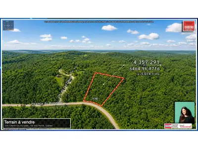 Located on Chemin du Ruisseau in Val-des-Monts, this beautiful 1.25-acre lot offers an exceptional n...