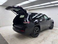 Save over $18,400 + tax from new on this BRAND NEW Jeep - Only 550 KM! Get ready to tackle anything... (image 6)