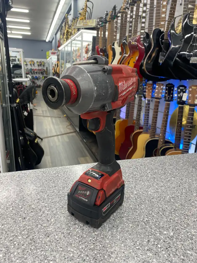 Milwaukee 2865 M18 7/16 Impact Wrench in Power Tools in City of Toronto - Image 4