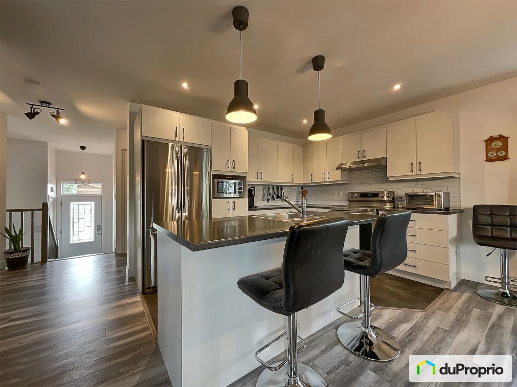 $450,000 - Semi-detached for sale in Victoriaville — photo 2