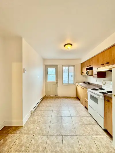 3 1 2-3 1/2-3 et demi-3 and half-1 bed-1 bedroom-1 chambre-appartment à louer-apartement for rent-di...