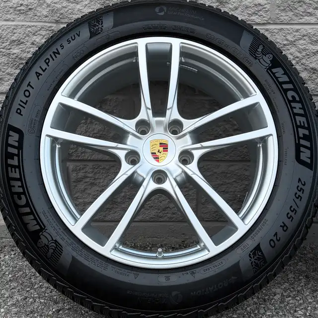 (98%) 4x Porsche Cayenne Coupe 20" OEM Winter Wheels Package in Tires & Rims in City of Toronto - Image 3