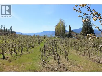 Located minutes from the heart of the quaint village of Naramata , this stunning 4.686 acre property...