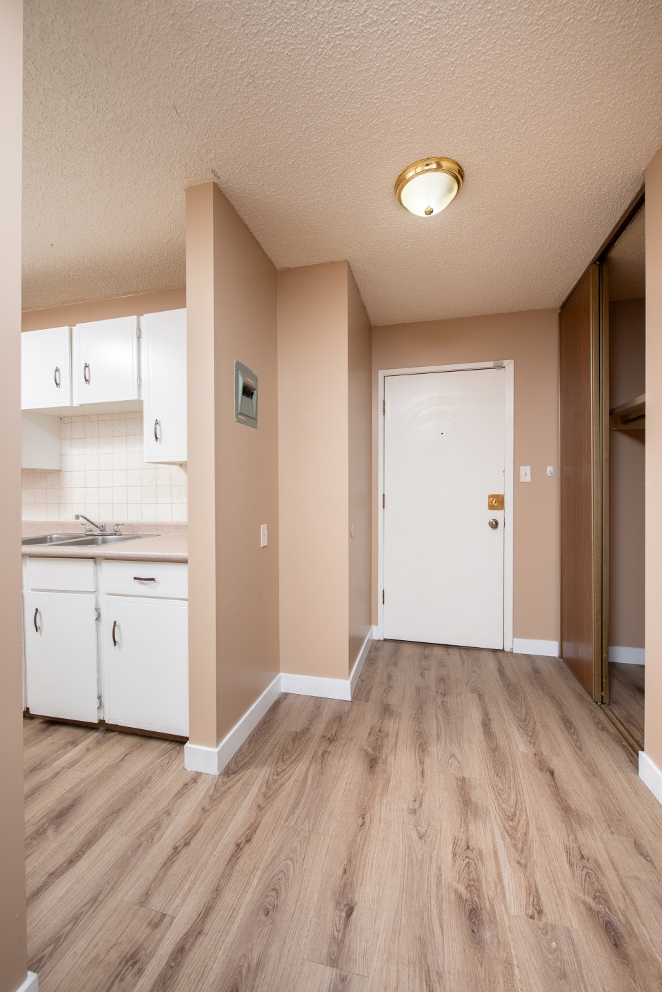 Union Square - 1 Bedroom Apartment for Rent 5