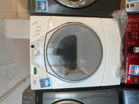 C25- Sécheuse blanche Whirlpool duet frontale dryer white front