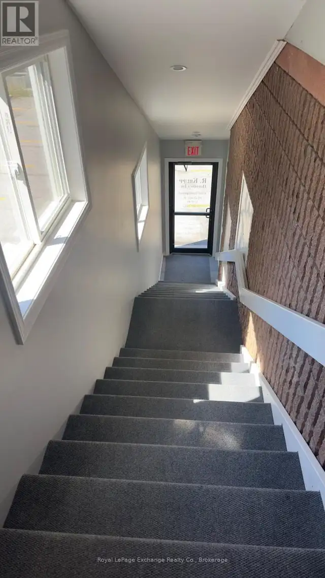 911 QUEEN STREET Kincardine, Ontario in Commercial & Office Space for Rent in Owen Sound - Image 10