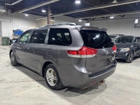 TOYOTA SIENNA 2014 LE AWD/NO ACCIDENT/7 PLACES/CAMERA/AC/MAGS/DVD/215367KM! VIN: 5TDJK3DC0ES074477 U... (image 5)