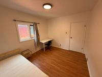 Spacious 5-Bedroom Home for Rent Steps from Everything! | 38 Crown St Looking for space, comfort, an... (image 8)