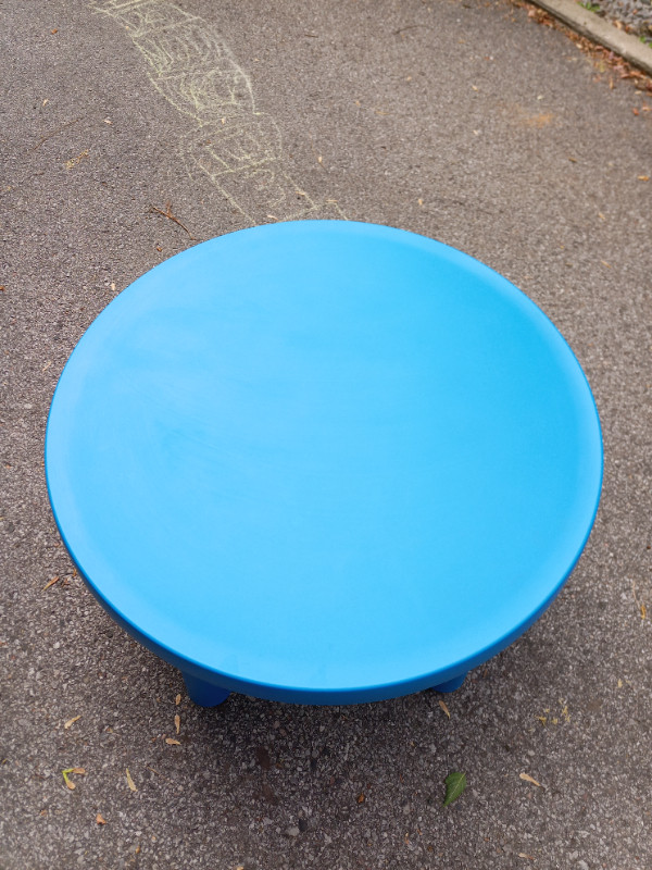 MAMMUT Children's table, indoor/outdoor blue in Other Tables in Markham / York Region - Image 4