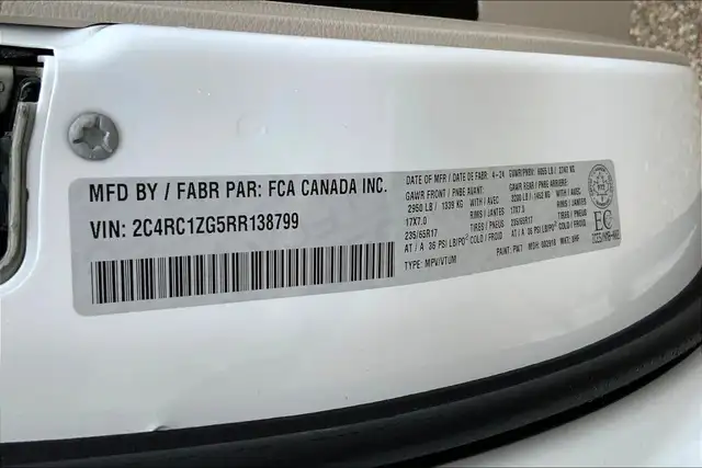 2024 Chrysler Grand Caravan SXT in Cars & Trucks in Edmonton - Image 33