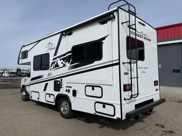 2026 EAST TO WEST Entrada 2200S in RVs & Motorhomes in Edmonton - Image 36
