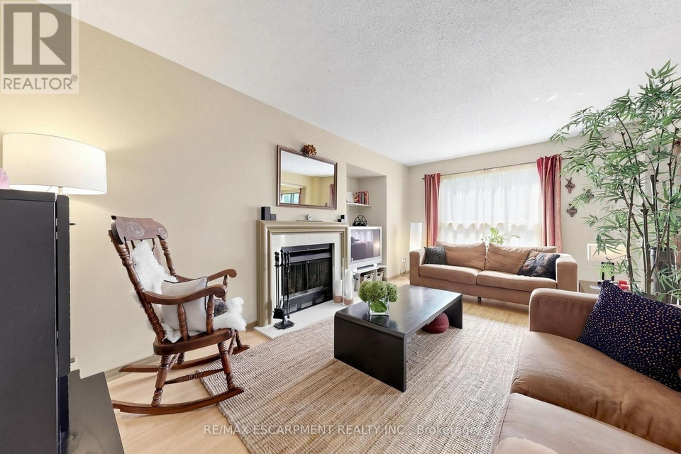 1380 Hazel Mccleary Drive Oakville (CV Clearview), Ontario, photo 6 of 40