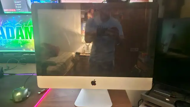 Apple iMac 2009 21.5-Inch in Desktop Computers in Markham / York Region - Image 3
