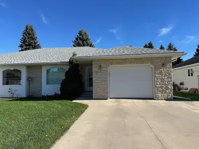 R39//Carman/Dream location for golfers, retirees or anyone looking for a peaceful, relaxing place to...