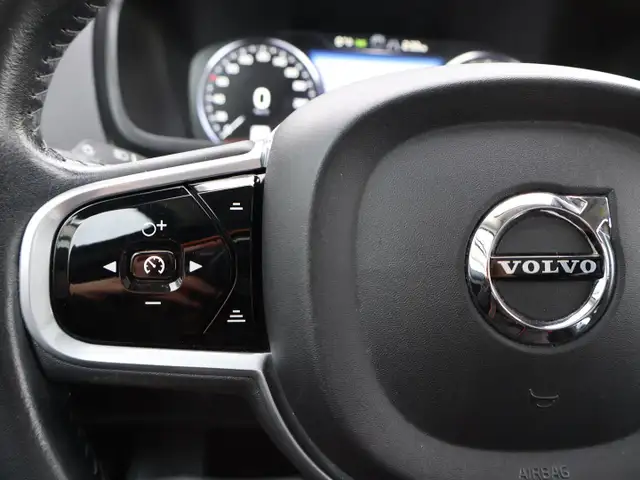 2018 Volvo XC90 in Cars & Trucks in Oakville / Halton Region - Image 39