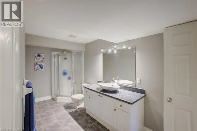 457 CARYNDALE Drive Kitchener, Ontario in Houses for Sale in Kitchener / Waterloo - Image 32