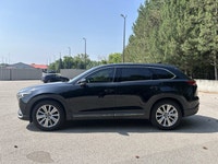 // ACCIDENT FREE!! // This 2021 Mazda CX-9 Signature AWD is a refined three-row SUV built for famili... (image 9)