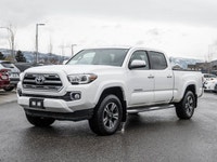 No Accidents - One Owner - Trailer Brake - Running Boards - Tonneau Cover Rugged yet refined, the 20... (image 3)