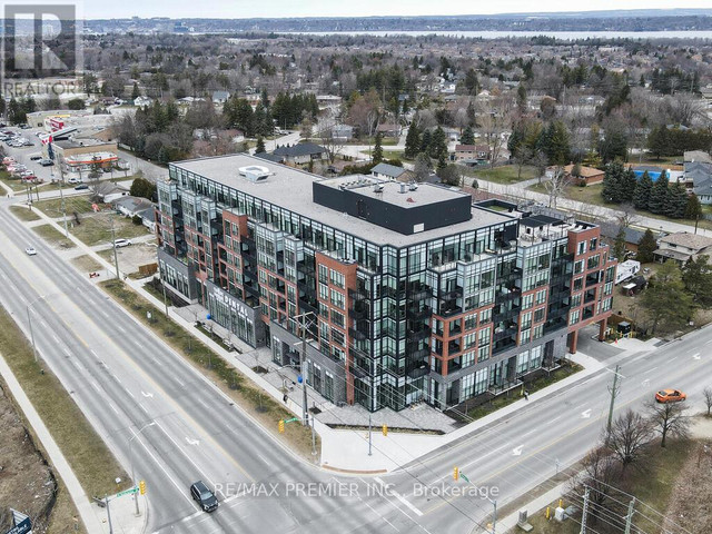 #306 -681 YONGE ST Barrie, Ontario in Condos for Sale in Barrie