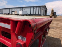 Like NEW!! 2018 Marcep 36ft hiboy deck trailer Tandem Axle GVWR 9,072KG Electric Brakes torsion axle... (image 5)