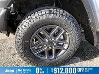 This Jeep Wrangler has a dependable Regular Unleaded V-6 3.6 L/220 engine powering this Automatic tr... (image 9)