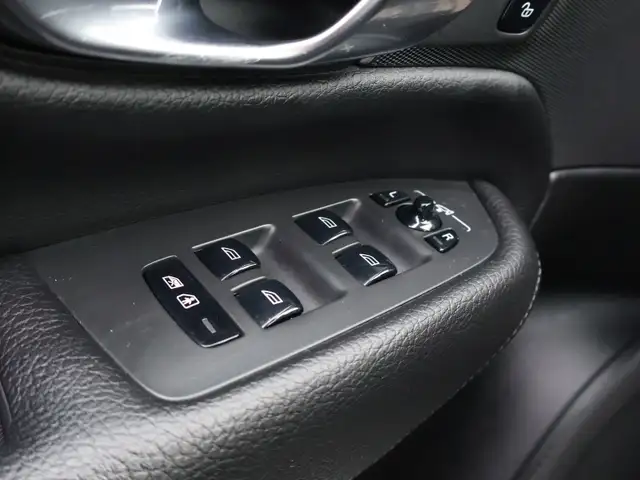 2018 Volvo XC90 in Cars & Trucks in Oakville / Halton Region - Image 33