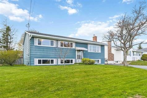30 Mt Edward Rd, Dartmouth, NS B2W 3K4 · Woodlawn