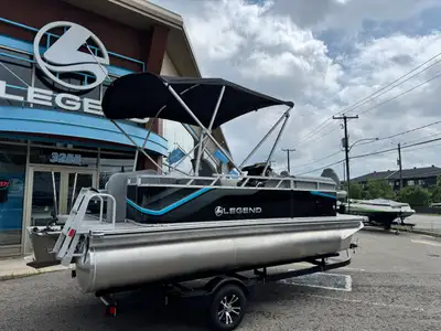 Découvrez notre tout nouveau 2025 Legend LE 19 RS EXT, propulsé par un Mercury 25 ELPT 4S. Ce bateau...