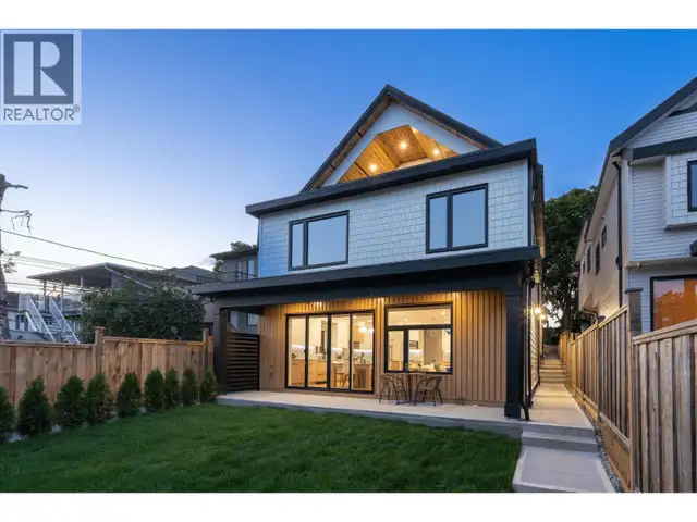 2 3576 E PENDER STREET Vancouver, British Columbia in Condos for Sale in Vancouver - Image 2