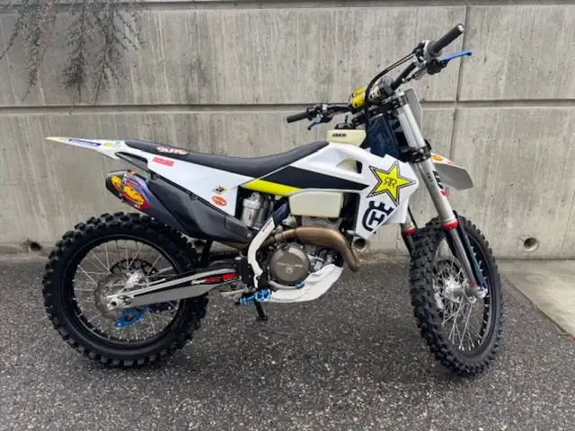 2022 Husqvarna FC 250 Rockstar Edition 250 in Dirt Bikes & Motocross in Strathcona County - Image 2