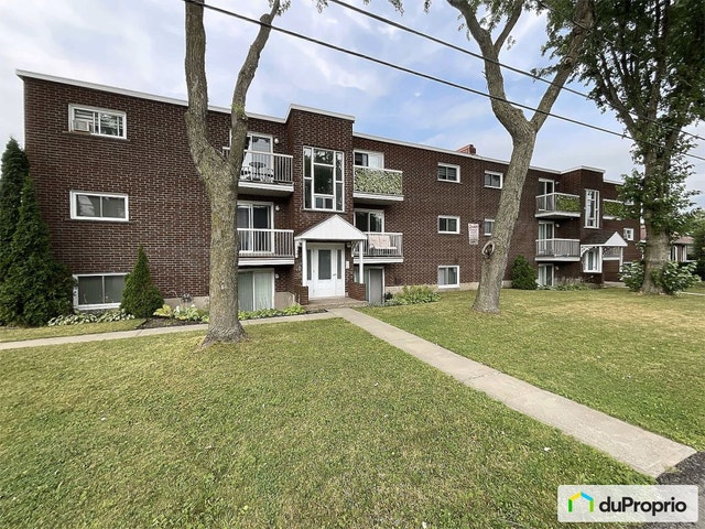 $1,800,000 - 6 units or more for sale in Victoriaville — photo 2