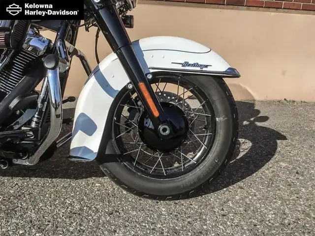 2025 Harley-Davidson Softail FLHC - Heritage Classic in Street, Cruisers & Choppers in Kelowna - Image 9