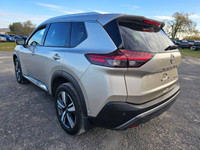 2023 Nissan Rogue SL AWD with only 38,268 km! Clean history with no accidents See Carfax report link... (image 6)