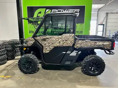 This 2022 Can-Am Defender Limited comes equipped with: -A powerful but quiet 1000cc Rotax twin, -Sel...