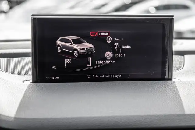 2017 Audi Q7 3.0T Komfort | Awd | Toit Panoramique | Awd | Toit  in Cars & Trucks in City of Montréal - Image 24