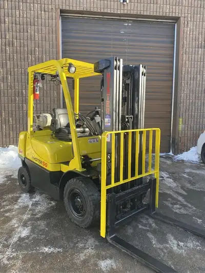We have three late model 2021 Hyster forklifts available for sale. These are 5000 lbs capacity pneum...