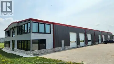 LOCATION LOCATION LOCATION, WELCOME TO 320 CROFT UNIT 3b. AVAILABLE FOR LEASE end UNIT WITH 2840 SQU...