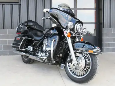 Finance at $173 bi-weekly*! Click "Get Financing" to see if you qualify! Apex Cycle 1-888-702-4150 V...