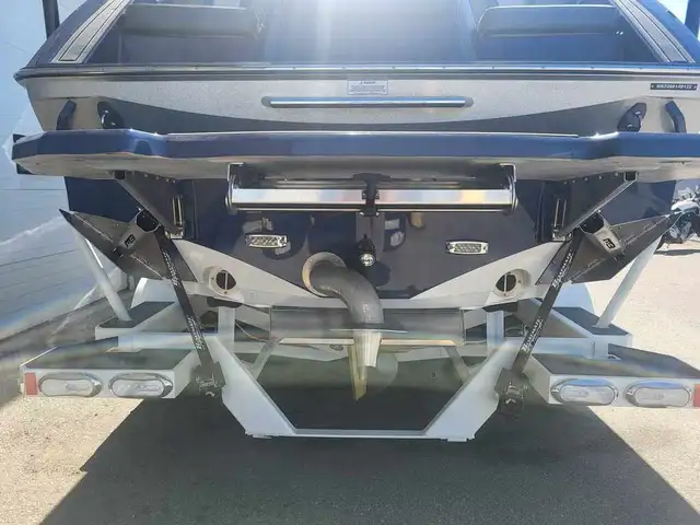 2022 MB Sports F24 FINANCING AVAILABLE in Powerboats & Motorboats in Kelowna - Image 11