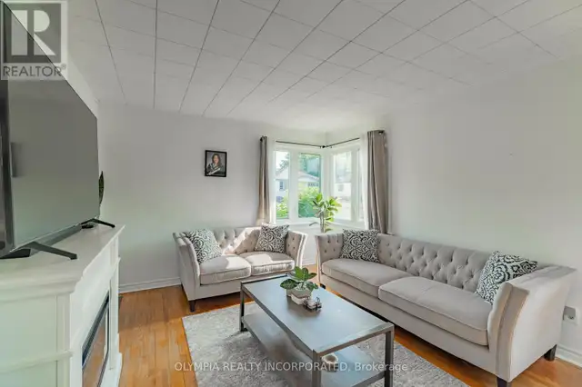 6129 KEITH STREET Niagara Falls (Church's Lane), Ontario in Houses for Sale in St. Catharines - Image 5
