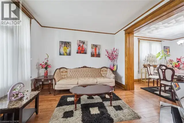 44 WALTER Street Kitchener, Ontario in Houses for Sale in Kitchener / Waterloo - Image 8