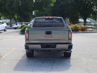 2018 GMC Sierra 1500 Denali 6.2L V8 Premium luxury meets legendary V8 performance in this 2018 GMC S... (image 5)