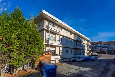 Maple Ridge Central Apartments is professionally managed by Mainstreet Equity Build Your Credit | Sp...