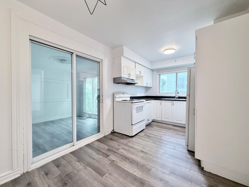 4 et demi - Montréal-Nord - Électros + WiFi inclus - Dispo 4