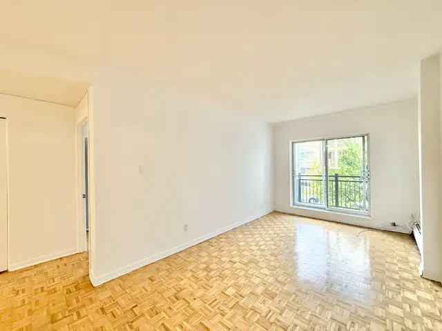 3 et demi à Verdun - électros et chauffage inclus - Dispo mtn in Long Term Rentals in City of Montréal - Image 7