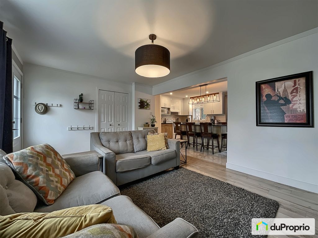 $420,000 - Bungalow in Trois-Rivières (Cap-De-La-Madeleine) — photo 1