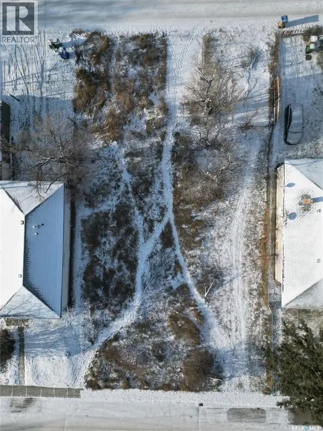 820 Robinson STREET Regina, Saskatchewan in Land for Sale in Regina - Image 3