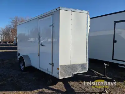 Entire Chassis UndercoatedWhite .030 Aluminum Exterior (With Screws)Safety Chains3/4in.in. PlexCore...